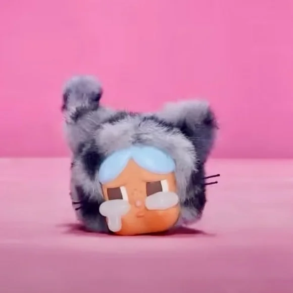 Pop Mart 🩵Denim Cutie🩵 Crybaby Wild But Cutie Series Vinyl Plush Pendant - Picture 2 of 4